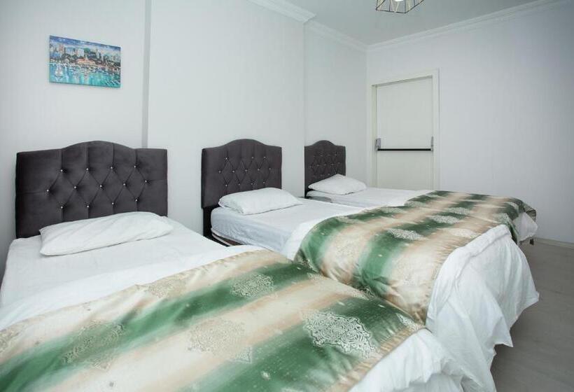 آپارتمان 1 خوابه با تراس, Leena Suites