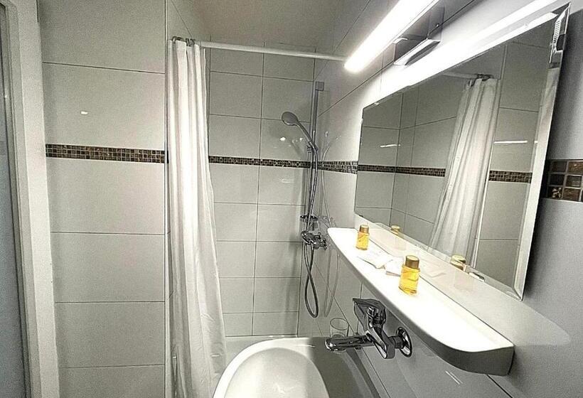 Номер Стандарт, Motel Des Fleurs