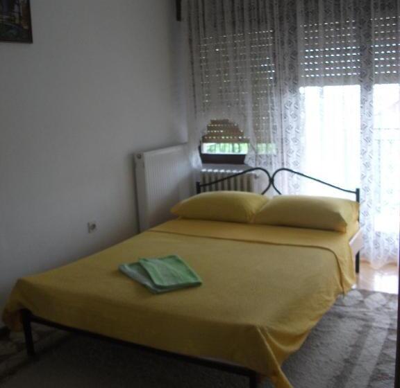 اتاق لوکس با بالکن, đokić Apartmani