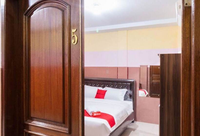 Номер Стандарт, Reddoorz Plus @ Jalan Gatot Subroto Medan