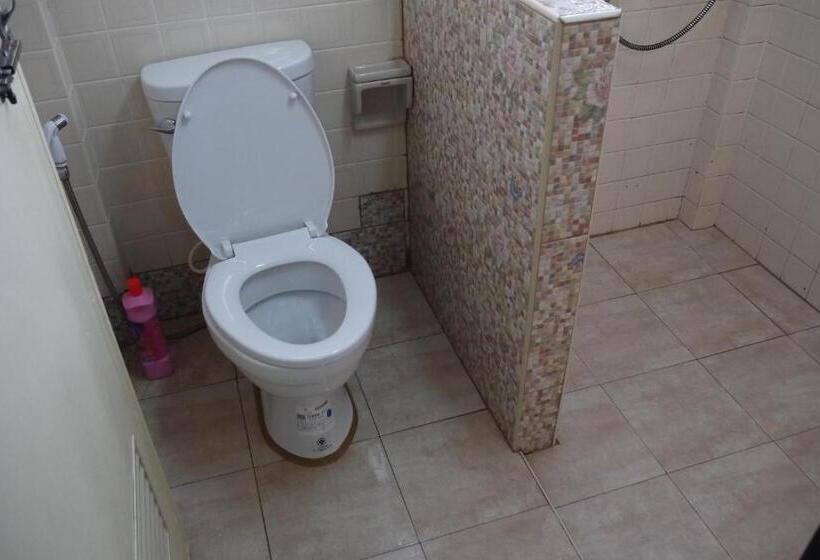 اتاق استاندارد, Punnpannsuk