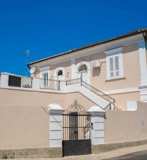 ４ベッドルームクラシックタイプ, B & B Regina Margherita