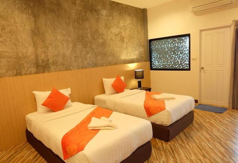 标准间带游泳池, Bk Place