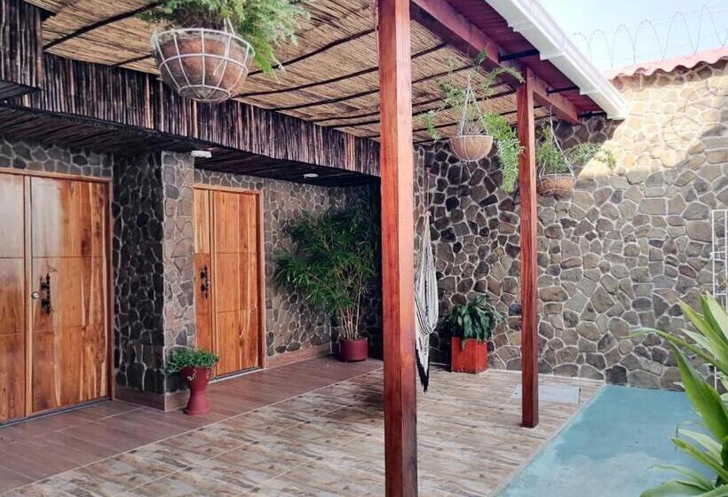 Полулюкс, Malibu