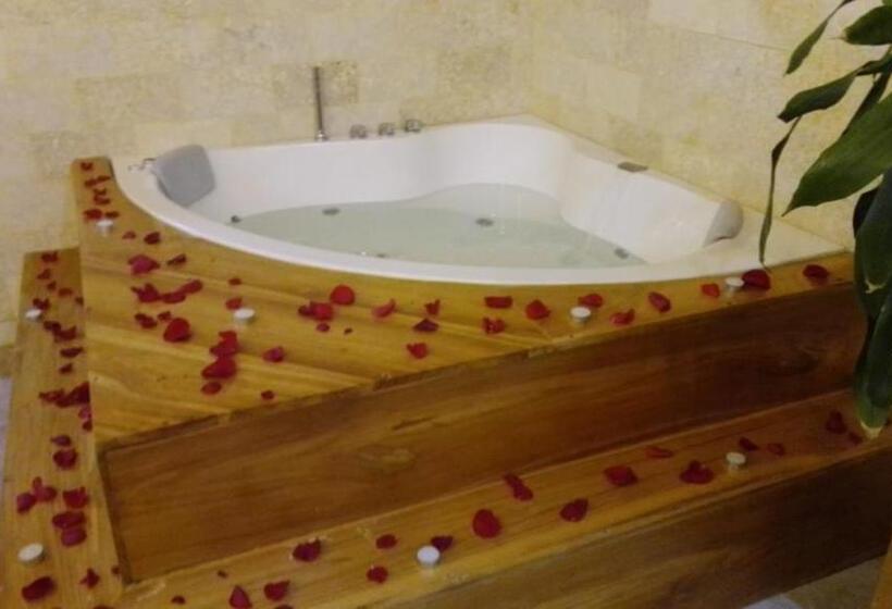 סוויטה דלוקס, Malibu