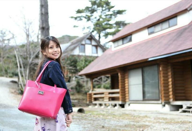 بانگلوی لوکس, Okinoshima Resort Island Park
