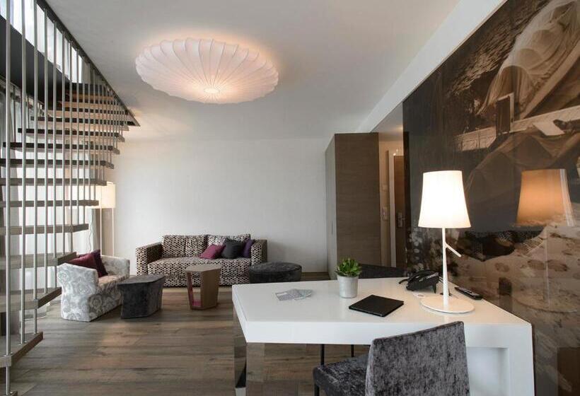 جناح دوبلكس, Restaurant Schifflände