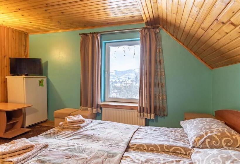 חדר סטנדרט לארבעה, Smerichka