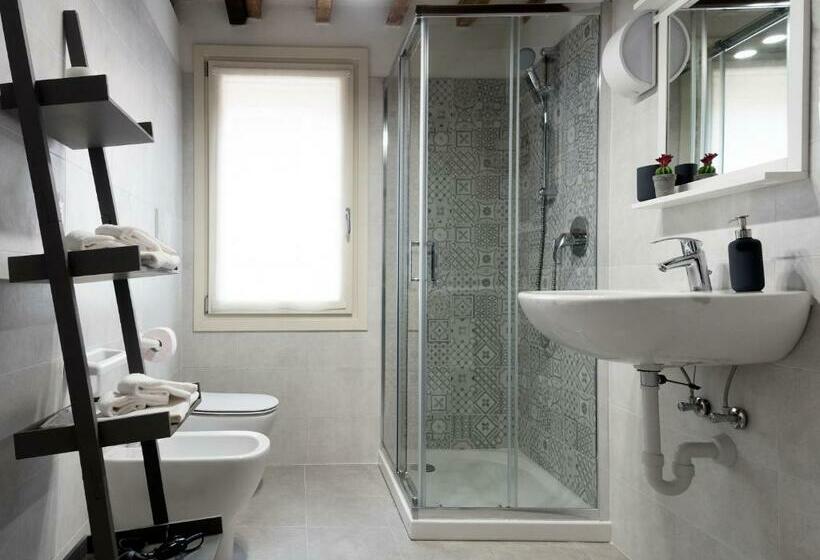 标准间, Borgodieci