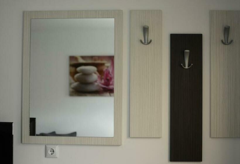 جناح مطلّ علي الحديقة, Guest House Dar