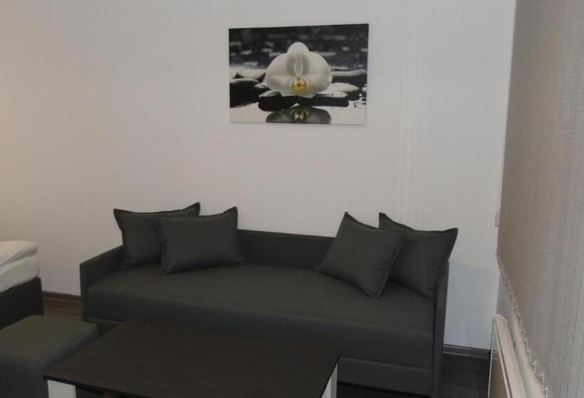 جناح مطلّ علي الحديقة, Guest House Dar