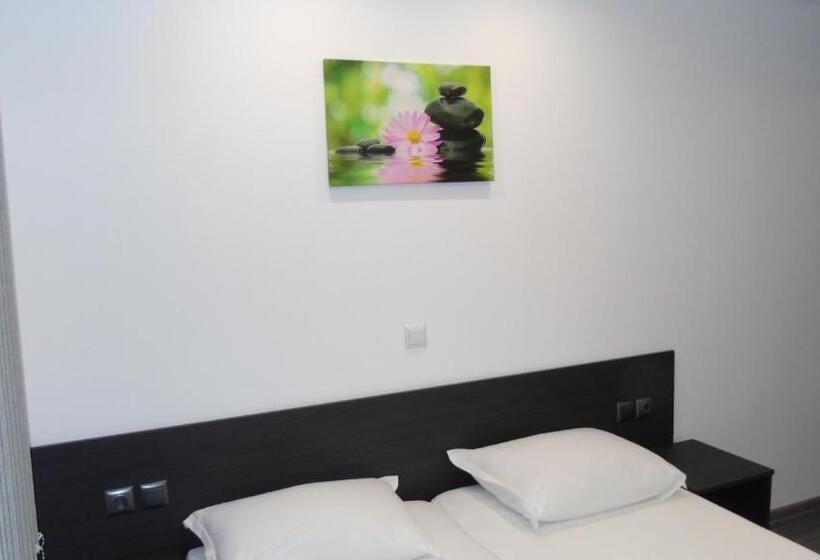 غرفة قياسية مطلّة علي الحديقة, Guest House Dar