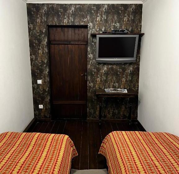 Habitación Estándar, дальний кордон