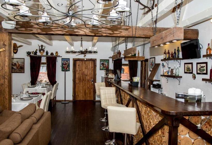 Superior Kamer, дальний кордон