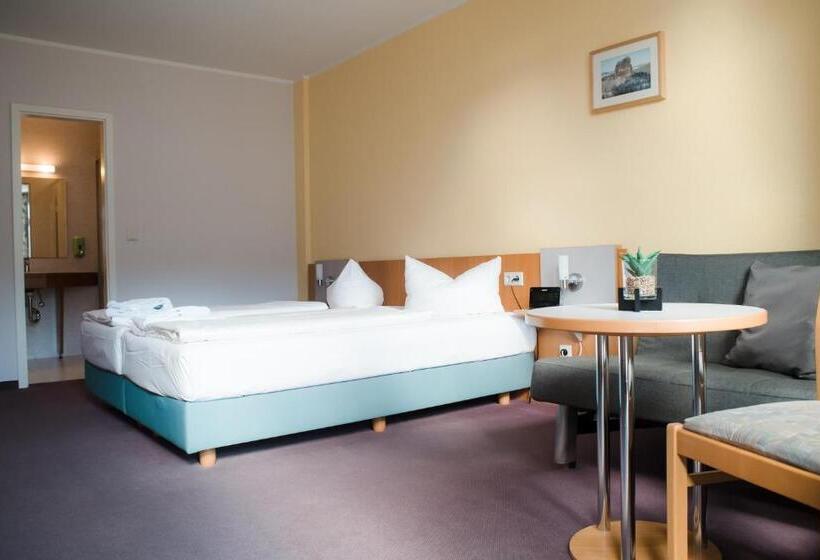 اتاق استاندارد سه نفره, Aktiv Hotel Stock & Stein