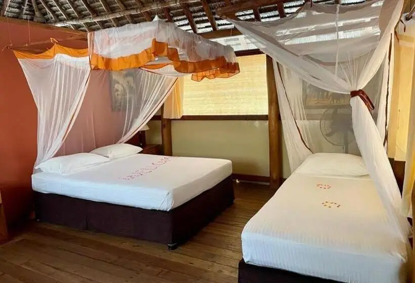 デラックスルーム, Barry S Beach Resort