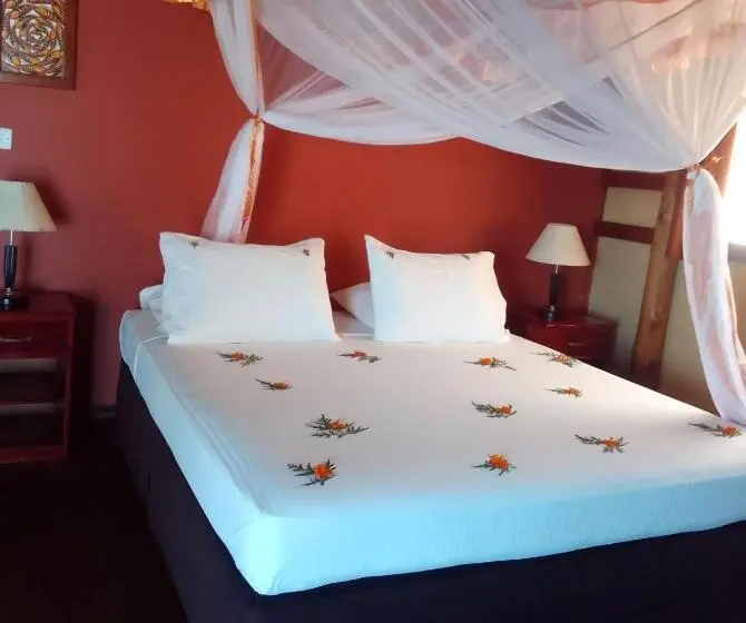 スタンダードバンガロー, Barry S Beach Resort