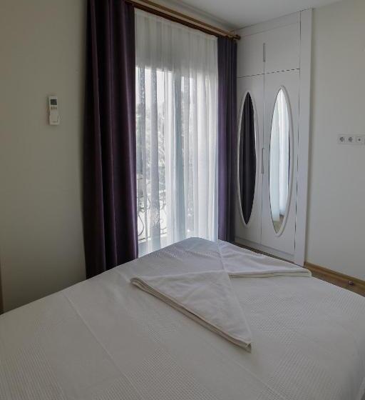 חדר סטנדרט לשלושה, Clementin Suits Sigacık