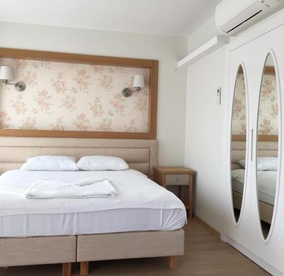 豪华海景房带阳台, Clementin Suits Sigacık