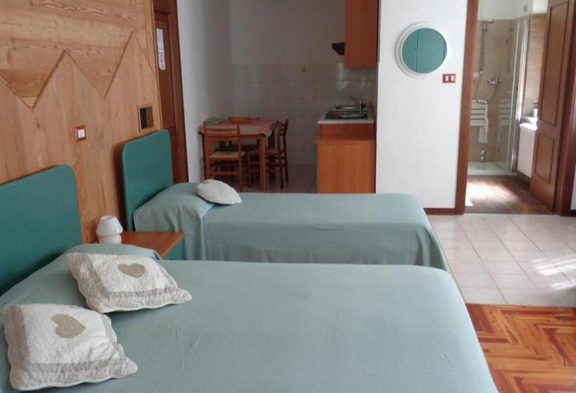 חדר סטנדרט לשלושה, Mont Gelé