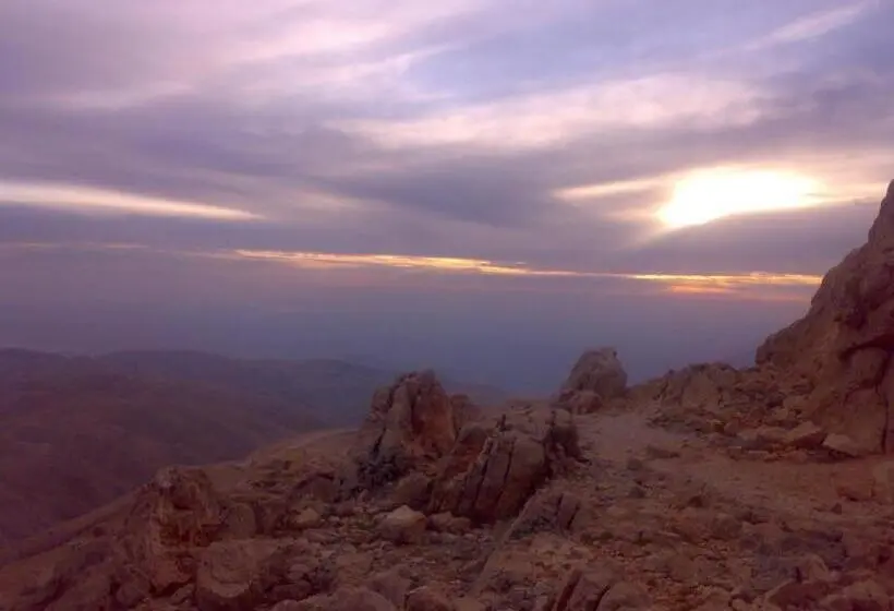 マウンテンビューファミリールーム, Nemrut Dağı Işik Pansi̇on