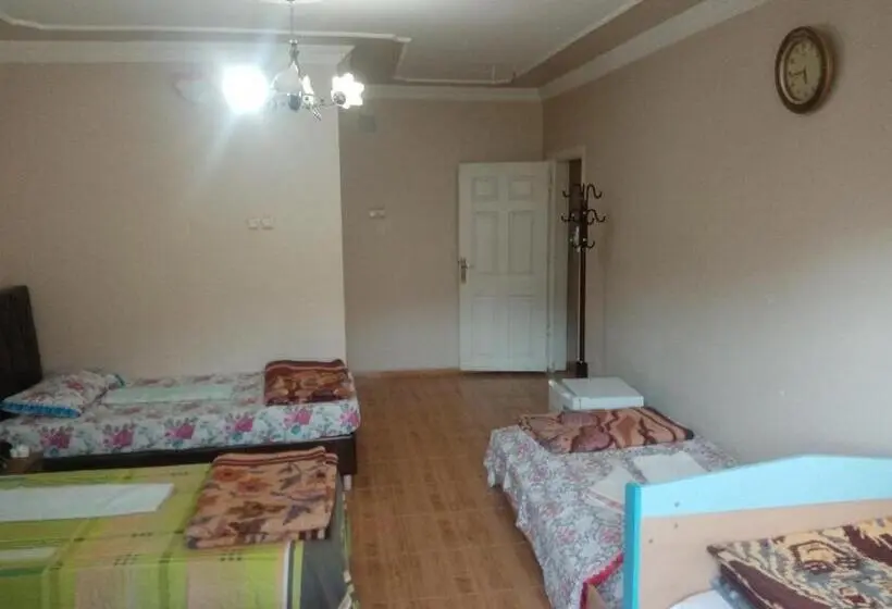 スタンダード４人部屋, Nemrut Dağı Işik Pansi̇on