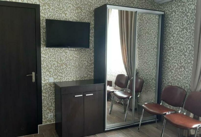 اتاق استاندارد, Motel Xameleon