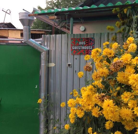 ルームシェアのワンベッド, Dos Guesthouse