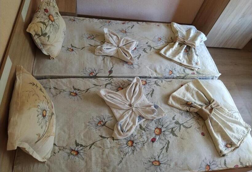 Номер Deluxe с Балконом, Guest House Proynovi