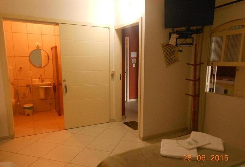 Quarto Triplo Estandar, Pousada Xodó Da Praia