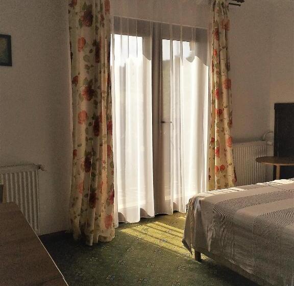 スイート, Pension Valentina