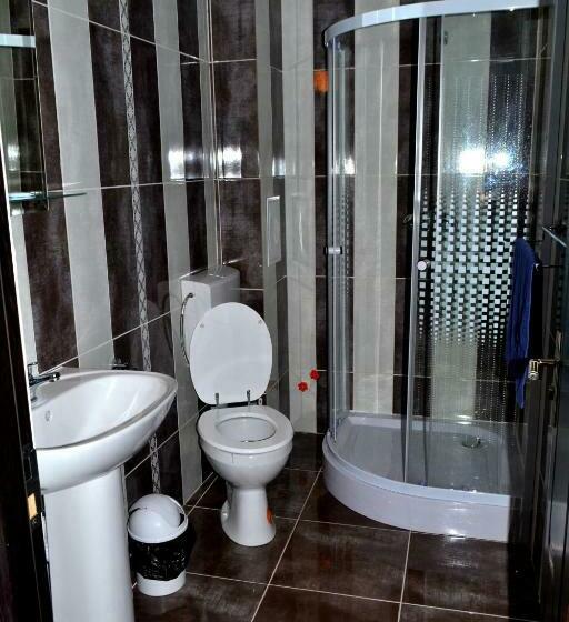 غرفة قياسية مزوَّدة بشُرفة, Pensiunea Vatra Bucovinei