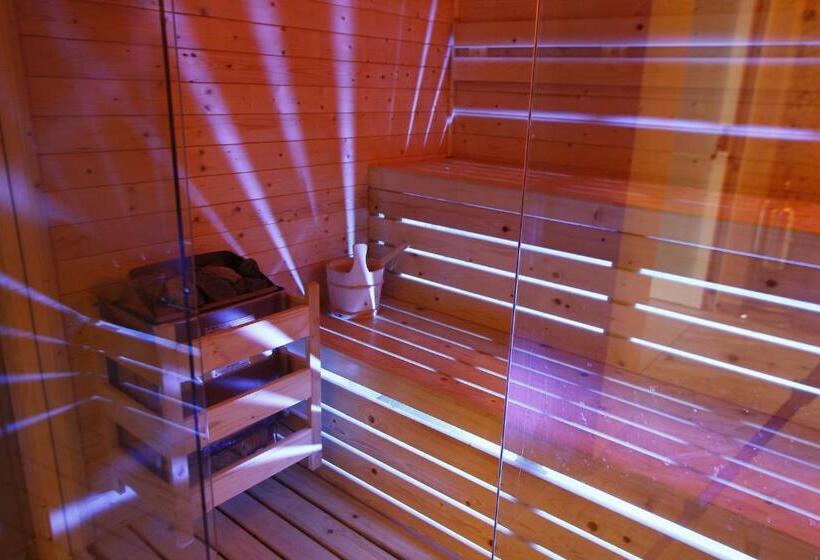 חדר סטנדרט עם כניסה לספא, Dubaivillage