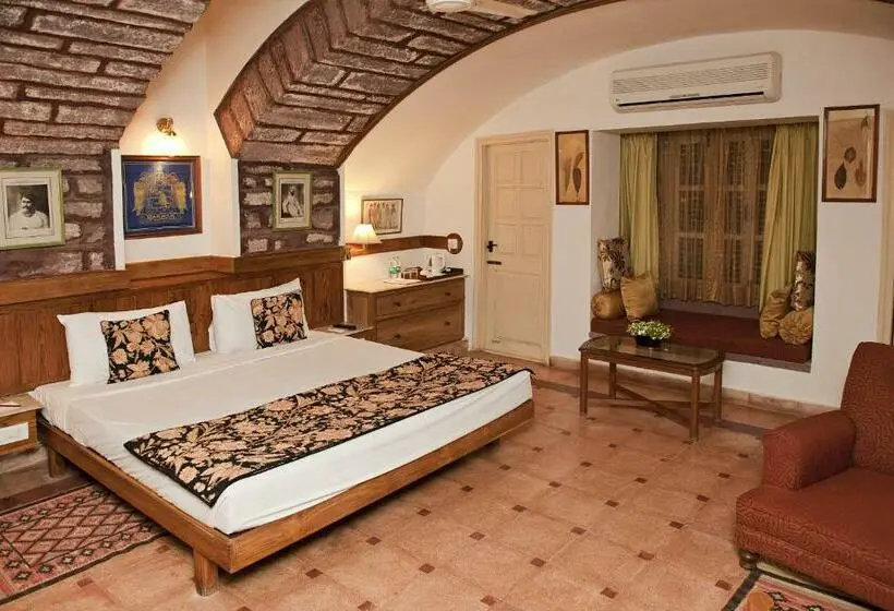 ガーデンビュースタンダードルーム, Welcomheritage Bal Samand Lake Palace