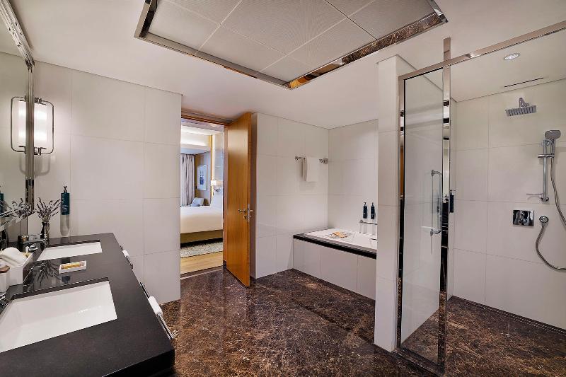 海景套房, Hilton Dubai Palm Jumeirah