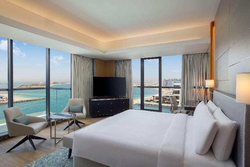 带海景的复工套房, Hilton Dubai Palm Jumeirah