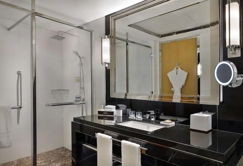 اتاق استاندارد با تخت دوبل, Hilton Dubai Palm Jumeirah