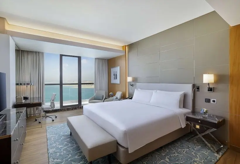 سوئیت اجرایی با چشمانداز دریا, Hilton Dubai Palm Jumeirah