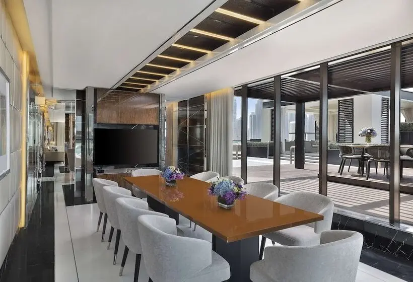 سوئیت پرزیدنت, Hilton Dubai Palm Jumeirah