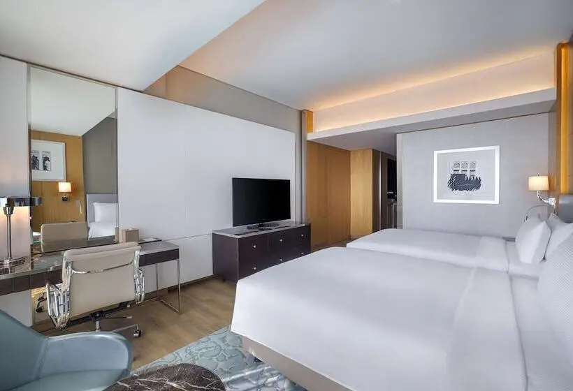 اتاق استاندارد با 2 تخت دوبل, Hilton Dubai Palm Jumeirah