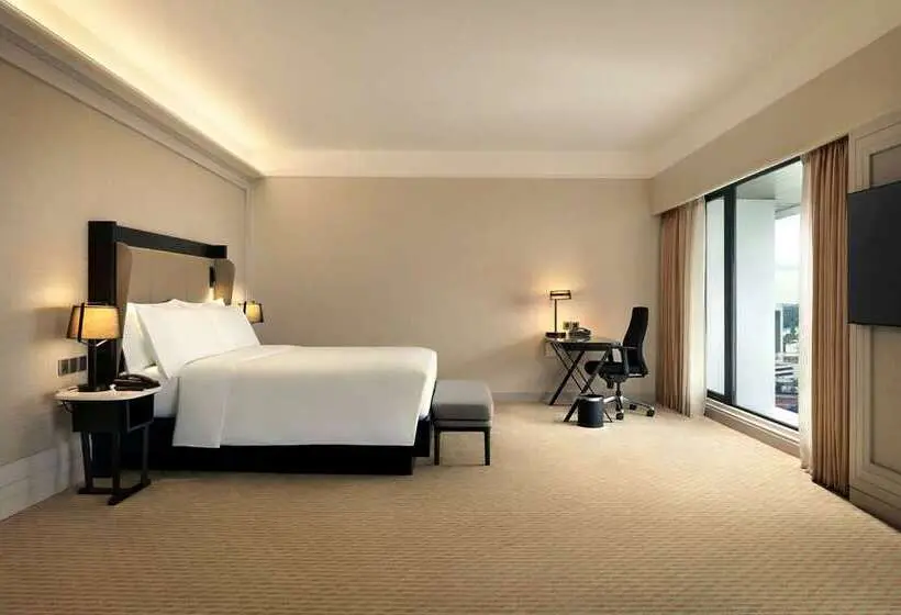 اتاق خانوادگی تودرتو, Hilton Dubai Palm Jumeirah