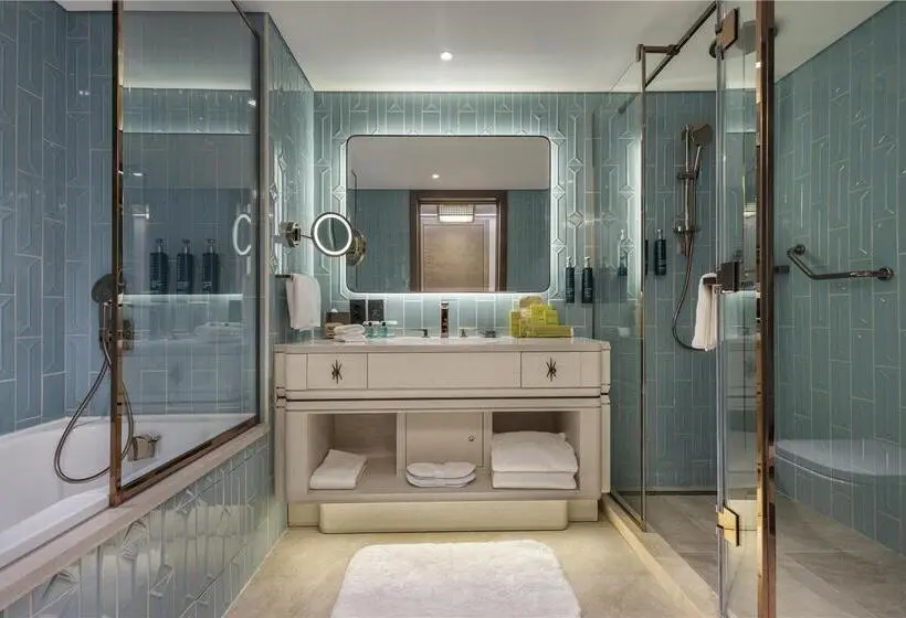 سوئیت اجرایی با تخت کینگ, Hilton Dubai Palm Jumeirah