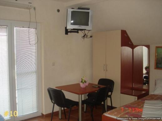 استودیوی استاندارد, Apartments Dan Dar