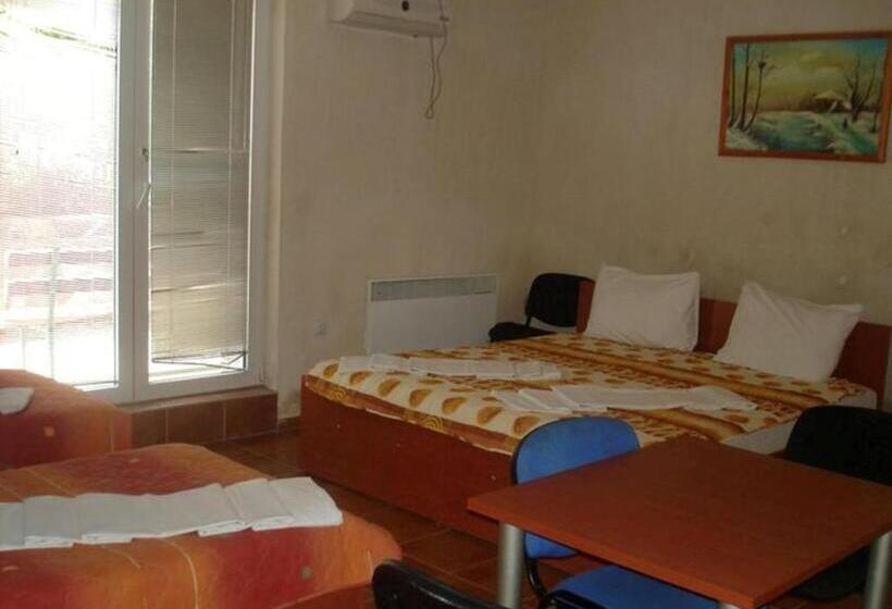 استودیوی استاندارد, Apartments Dan Dar