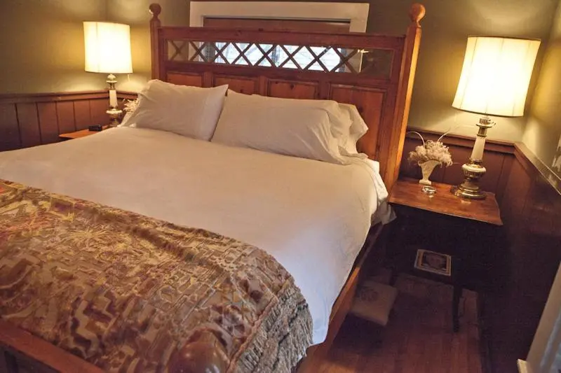 キングサイズベッドのスタンダードルーム, The Inn