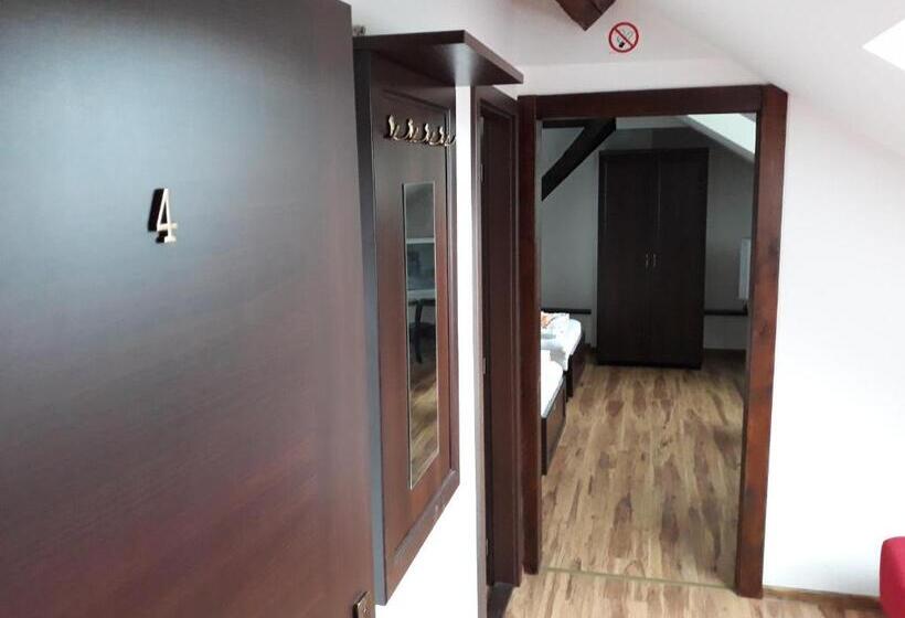Номер Deluxe, Eden House