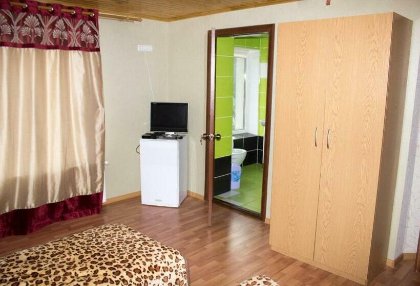 Chambre Standard, імобільяре