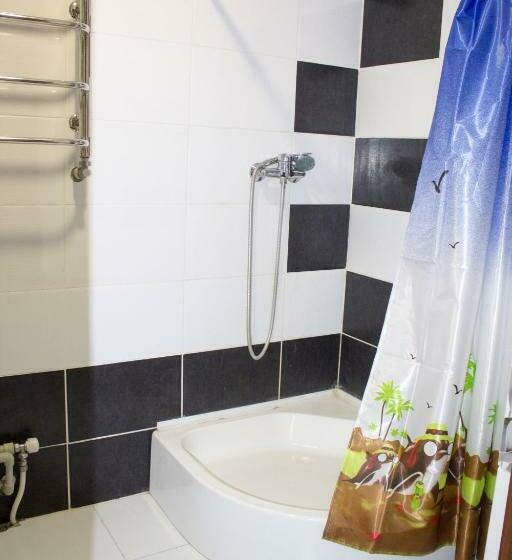 Chambre Deluxe avec Balcon, імобільяре