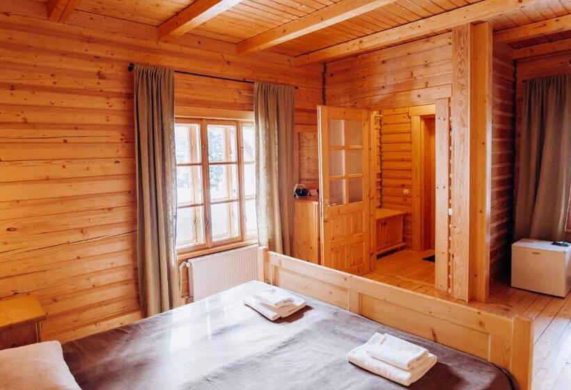 Habitació Estàndard Vista Muntanya, медовий двір