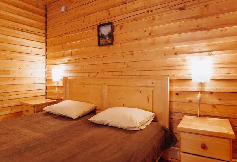 Suite, медовий двір